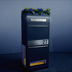 Paketbox mit Briefkasten Bispo 2 in Anthrazit, abschließbarer Standbriefkasten aus Edelstahl mit Paketfach und Gravur