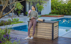 Gartenbox 870 L aus Kunststoff in Holzoptik Pinie, 147 x 83 x 86 cm, mit Gasdruckfedern und abschließbarem Deckel