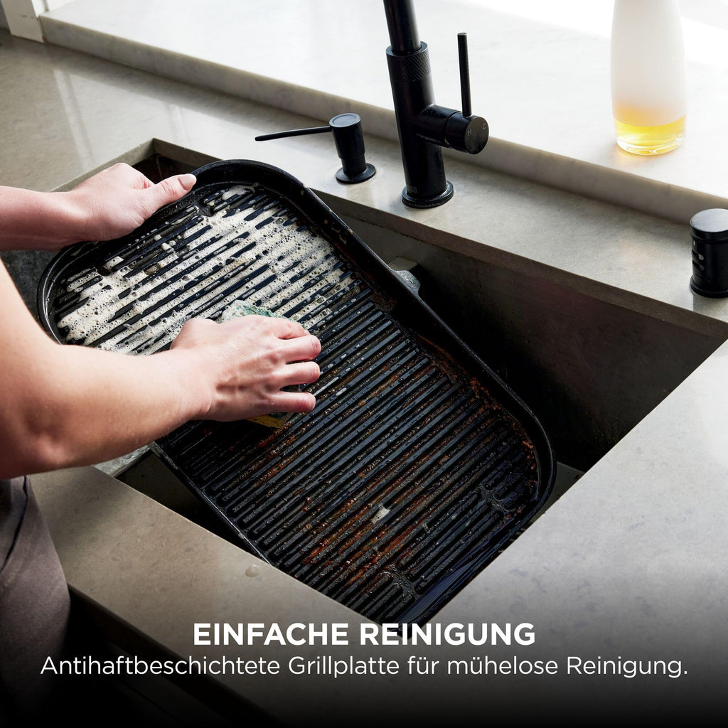 Elektrischer BBQ-Smoker-Grill Woodfire Pro Connect XL mit App-Steuerung, 7 Funktionen und Zubehör-Set in Blau/Schwarz