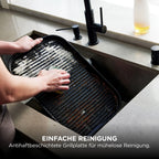 Elektrischer BBQ-Smoker-Grill Woodfire Pro Connect XL mit App-Steuerung, 7 Funktionen und Zubehör-Set in Blau/Schwarz