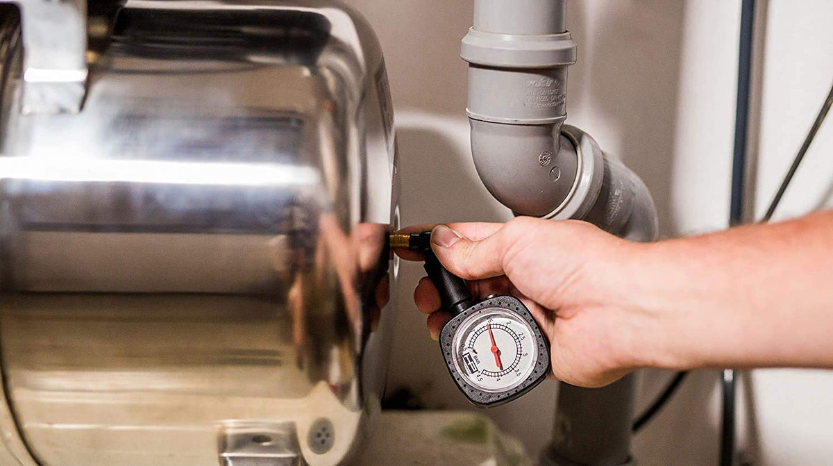 Hauswasserwerk 1200 W 4350 l/h 5 bar mit 22 L Edelstahl-Druckkessel 50 m Förderhöhe 230 V