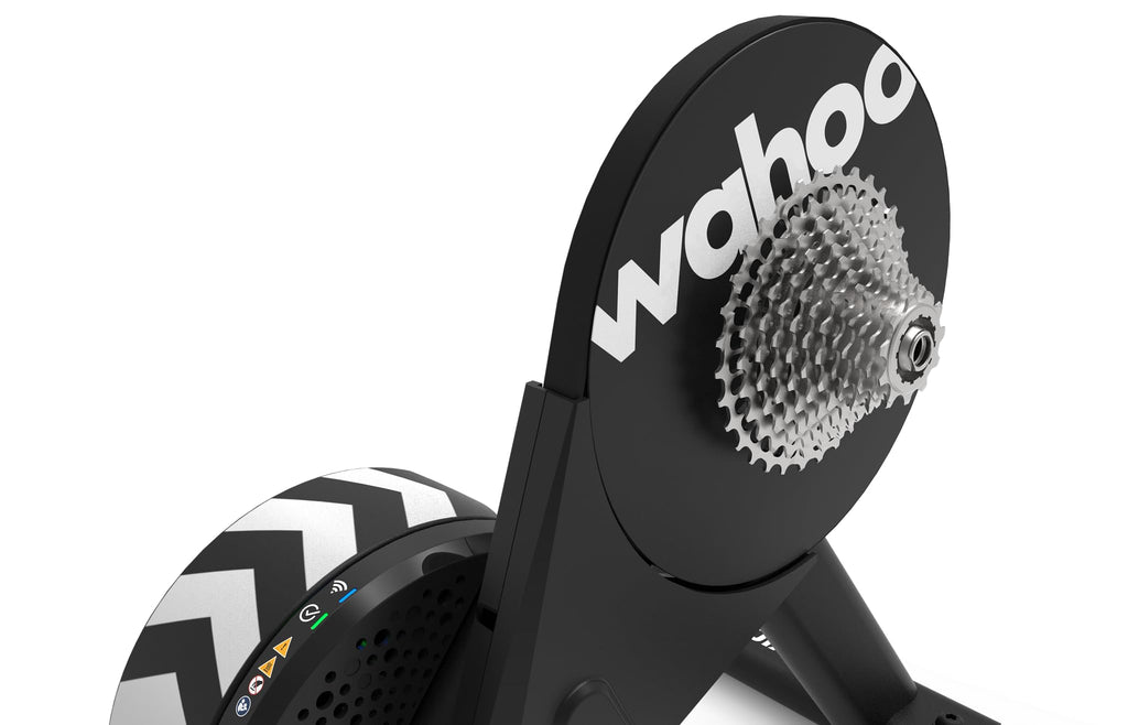 KICKR CORE 2 Fahrradtrainer mit 11-Fach Kassette, magnetischer Widerstand, WLAN, 1800 W