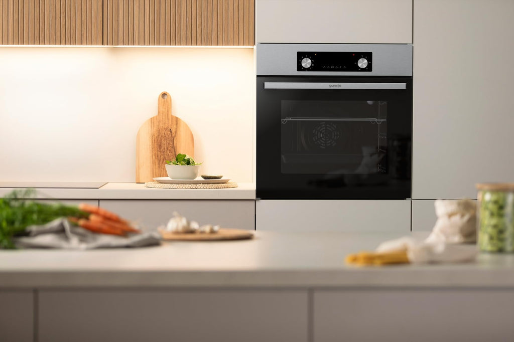 Einbaubackofen 73 L mit BigSpace und Heißluft, 9 Funktionen, EcoClean-Email, EEK A, 250 °C