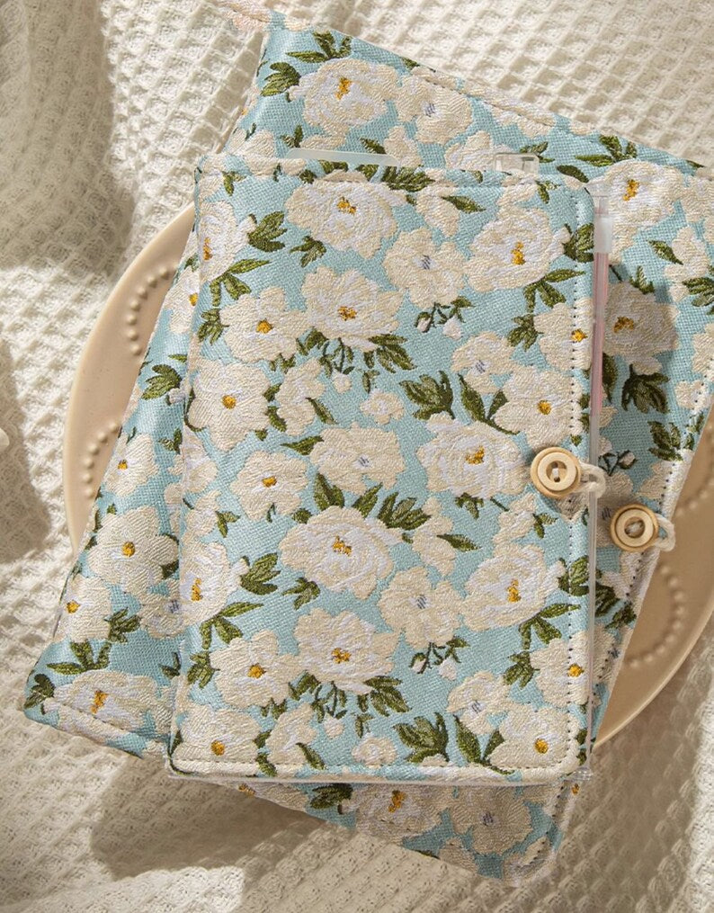 A6/A5 White Camellia Planer 6-Ring Ordner Notizbuch, Nachfüllbar, Handgemacht, 80 Blatt, Blanko/Gitter/Linie/Kraft
