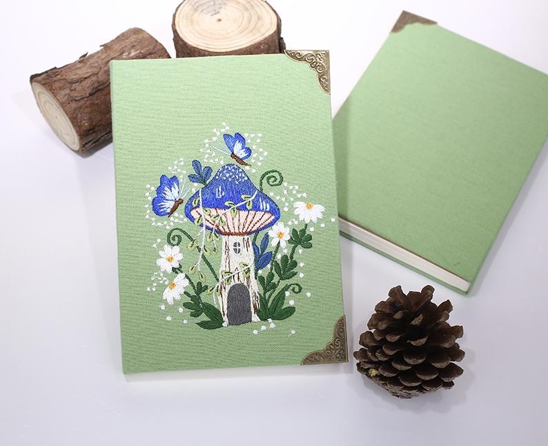 Floral Embroidery Journal: Leinen Notizbuch A5, handgemachtes Gästebuch, 180 Seiten