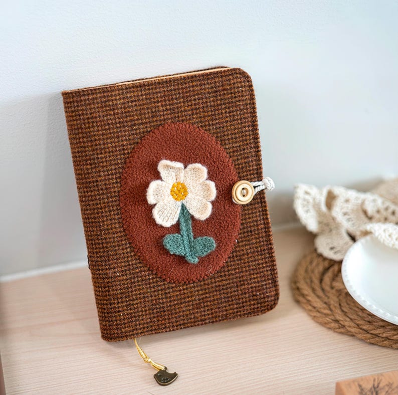 A5 A6 Loseblatt Notizbuch mit Stoffbezug, handgefertigtes Woll-Notizbuch, Hardcover Journal mit besticktem Blumenmuster, 120 Seiten