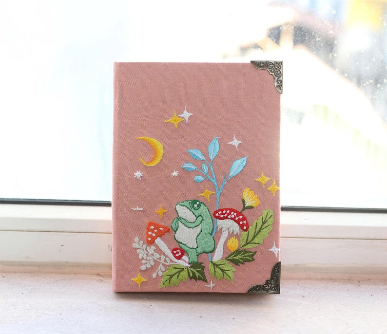 Stickdatei Frosch und Pilz Leinen-Notizbuch A5 Gästebuch handgemacht